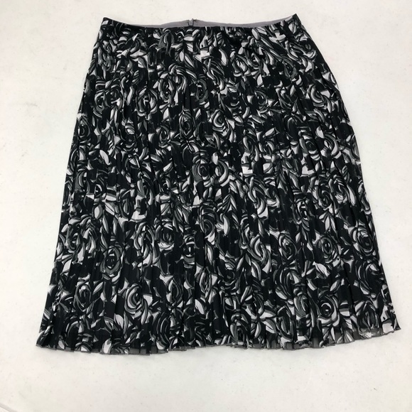 Fully Lined Flowing Pleated Skirt Knee Floral Liz - Picture 1 of 6